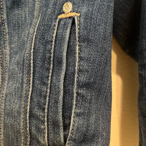 White House Black Market Blue Jean Jacket - Picture 4 of 6